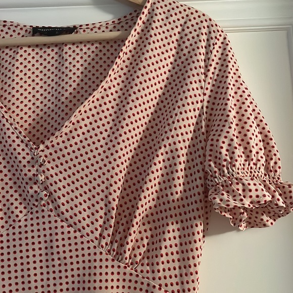 ASOS A-line flutter dress. Small puff sleeves. Size small - Picture 4 of 4